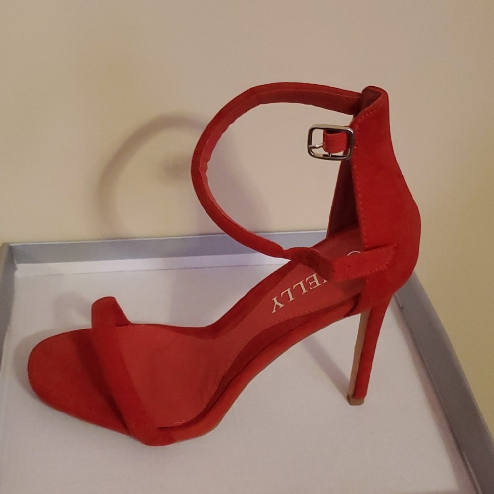 Melly Red Bashina Heel